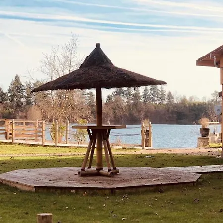 Maison d'hôtes Domaine Le Lac Bleu
