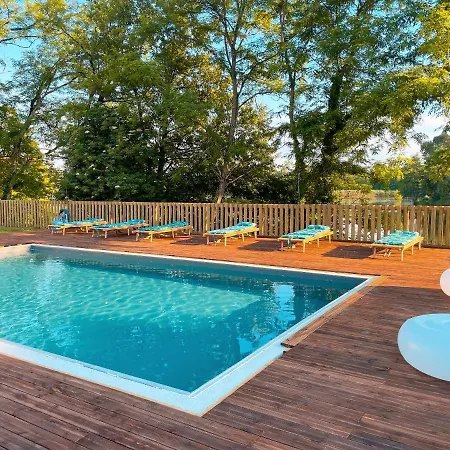 Domaine Le Lac Bleu * Coutras