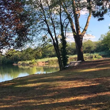 Domaine Le Lac Bleu *