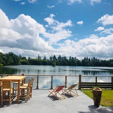 Maison d'hôtes Domaine Le Lac Bleu *