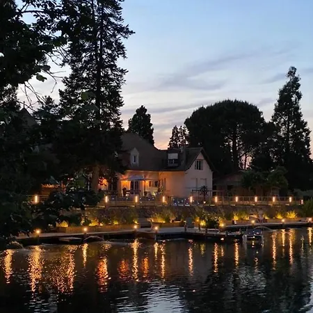 Maison d'hôtes Domaine Le Lac Bleu *